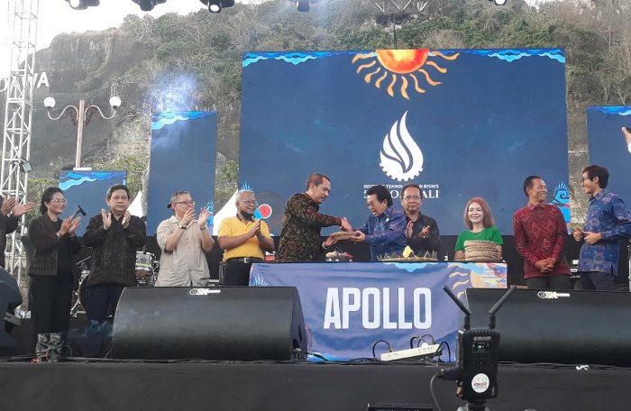 Puncak Dies Natalis Ke-20 ITB STIKOM Bali Gelar Konser Musik