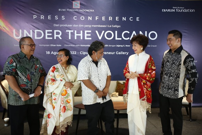 Pertunjukan Under The Volcano Siap Ditampilkan