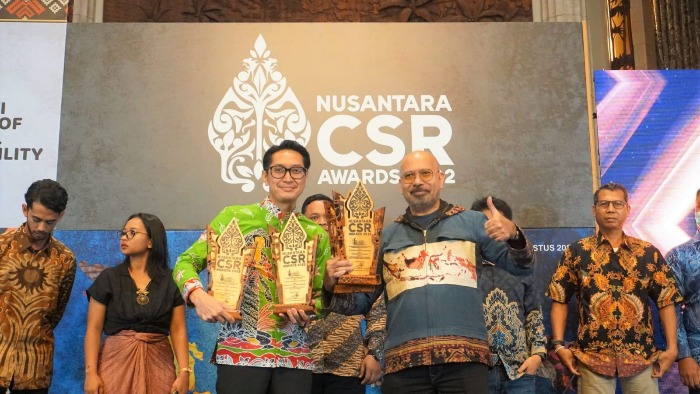 Sharp Boyong Lima Piala Penghargaan CSR Nusantara Awards 2022