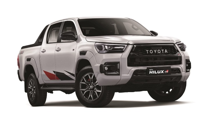 New Hilux GR Sport Hadir Untuk Para Off-Road Enthusiast