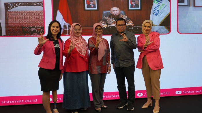 Sisternet Gelar “Festival Webinar Pintar 2022” Pelatihan UMKM Perempuan Agar Siap Hadapi Potensi Resesi