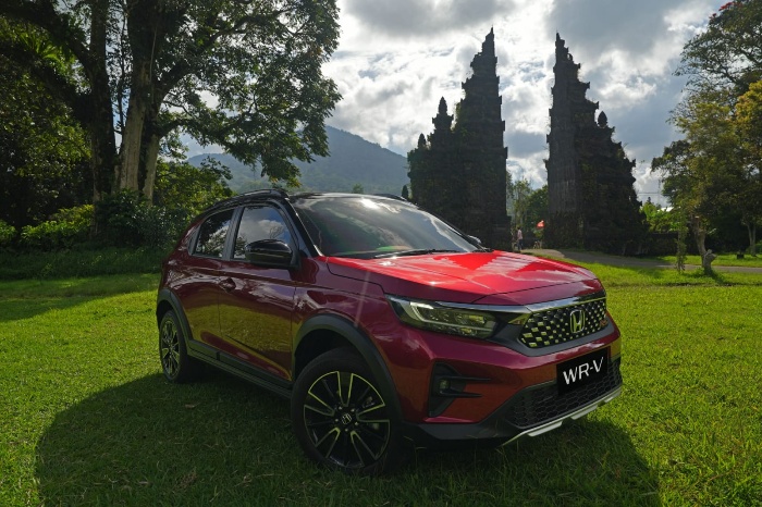 Honda WR-V Modelnya Stylish Dan Ground Clearance Tertinggi Di Kelasnya