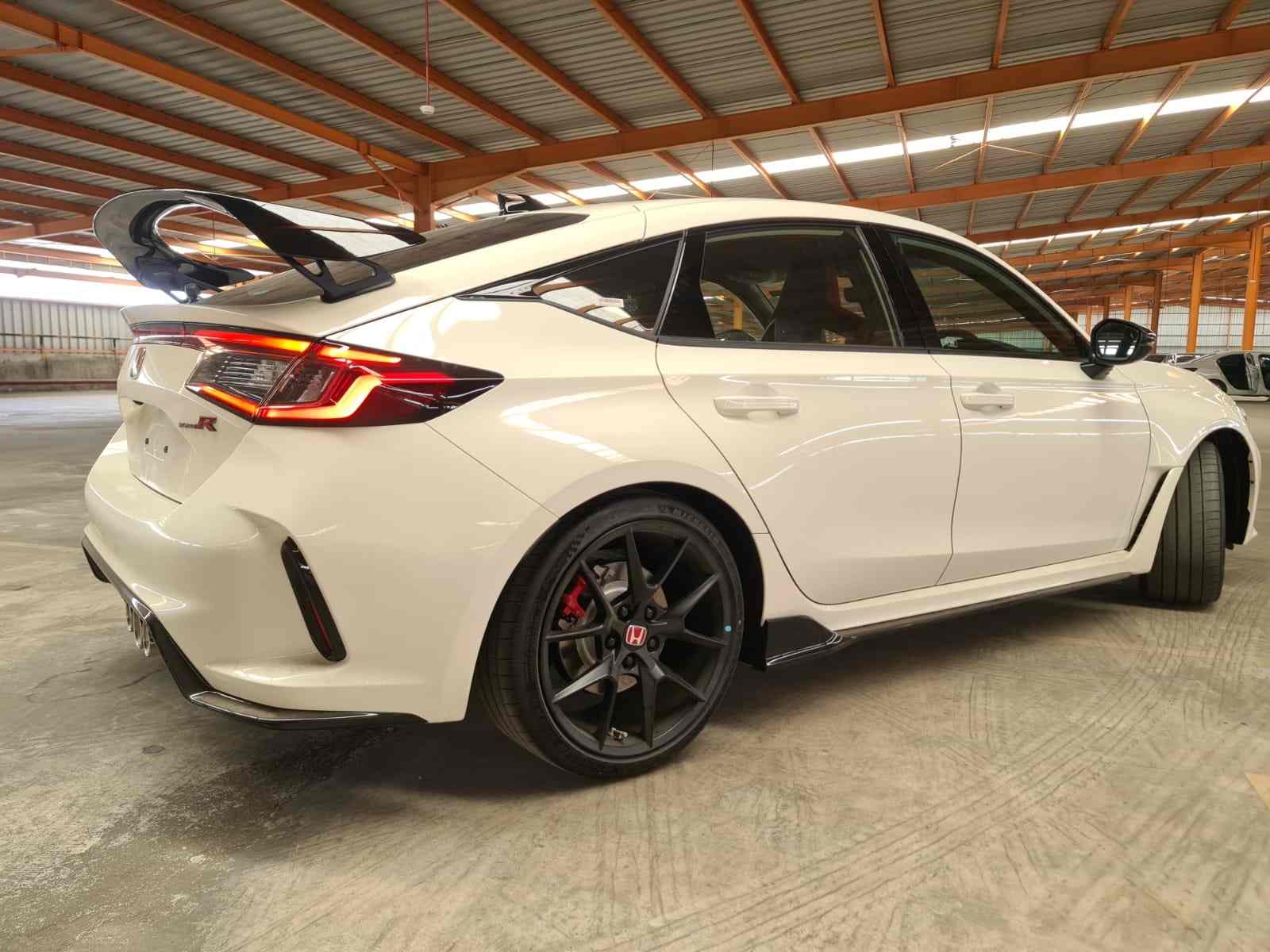 Honda Civic Type R dan Honda Civic e:HEV Raih Penghargaan Desain Mobil Terbaik Dari Red Dot Design Award 2023