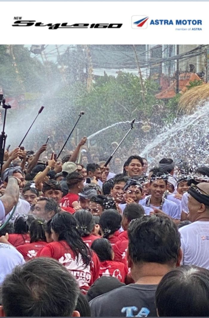 Astra Motor Bali Dukung Sesetan Heritage Omed-Omedan Festival 2024