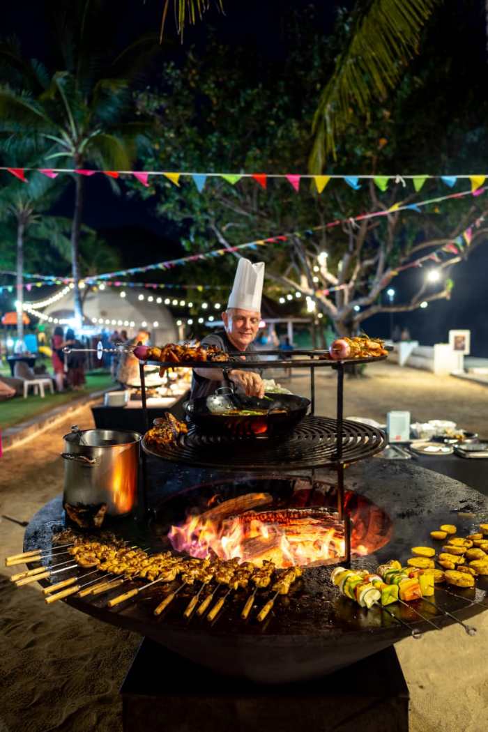 Discovery Kartika Plaza Hotel Suguhkan Oceanfront OFYR BBQ