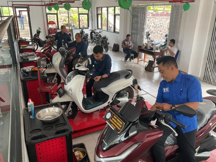 Astra Motor Bali Perkuat Kompetensi Teknologi Sepeda Motor