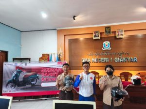 Semangat #Cari_Aman ke Lingkungan Pelajar, Astra Motor Bali Edukasi Safety Riding