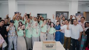 Cellular World Rayakan “Grand Reopening” eWorld, Hadirkan Promo “May Day Special” 