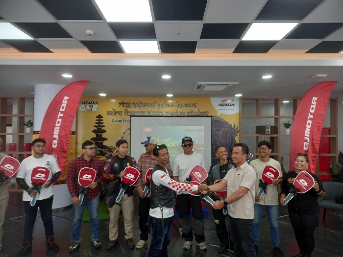 Ratusan Unit Tourino 250 DX Laku Terjual,  QJMOTOR Bali Serahkan Unit Perdana ke Konsumen