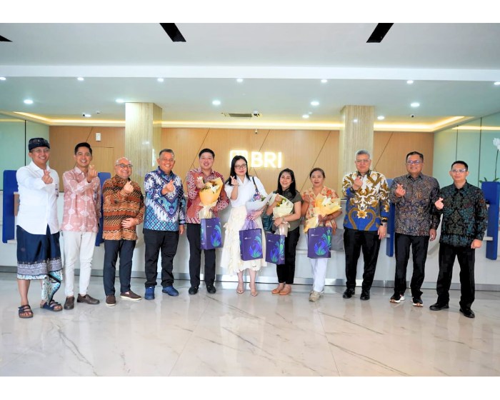 Sambut HARPELNAS, Direktur Operations BRI dan Komisaris ⁹BRI Hadir Lebih Dekat Sapa Nasabah di Denpasar